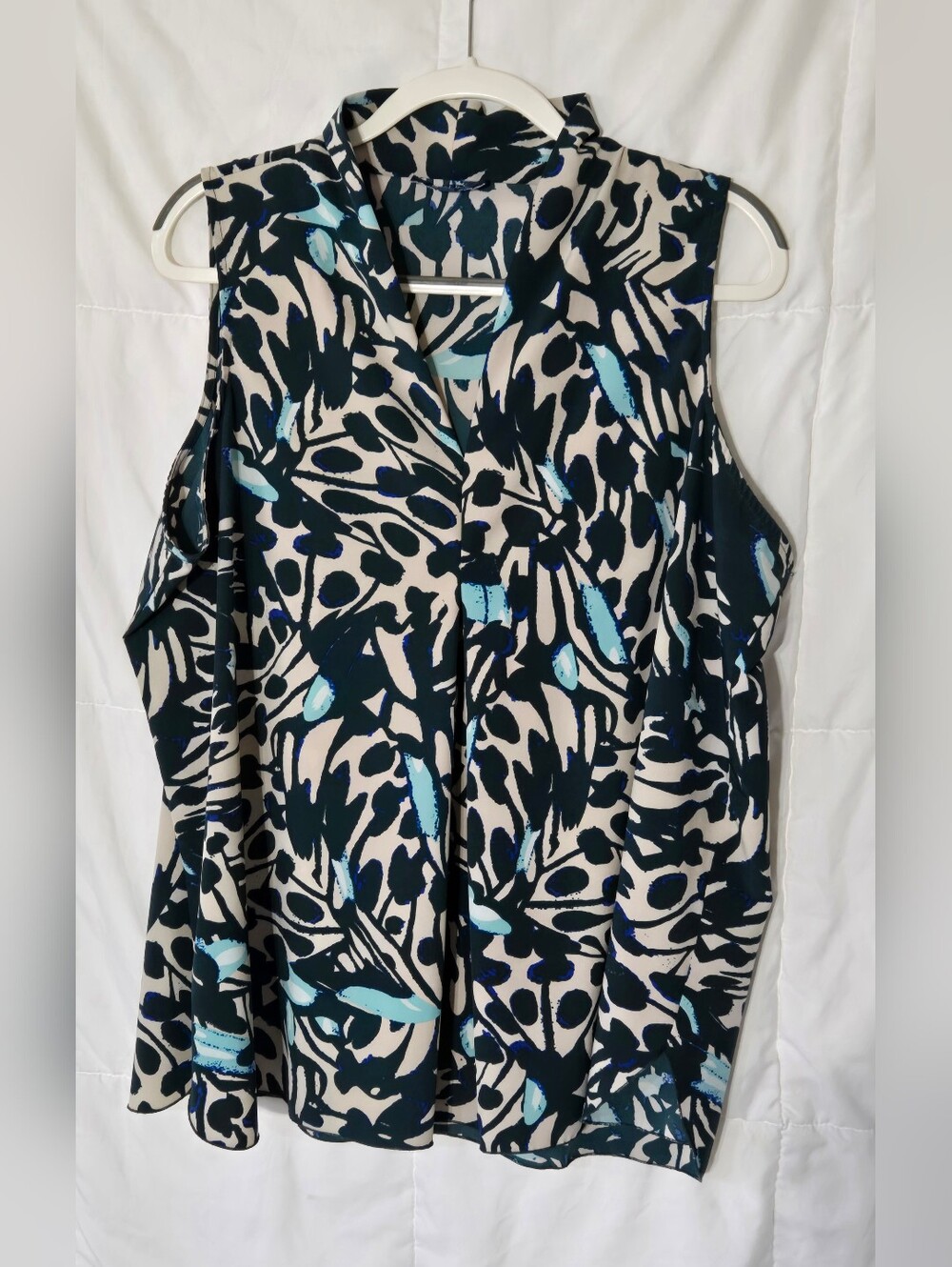 Kelly Womens Sleeveless Top